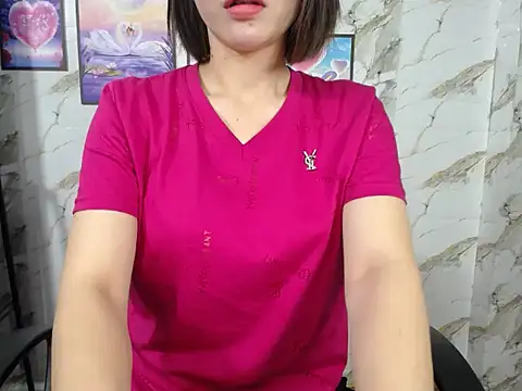 Love bug15 online show from March 15, 2025, 12:34 pm