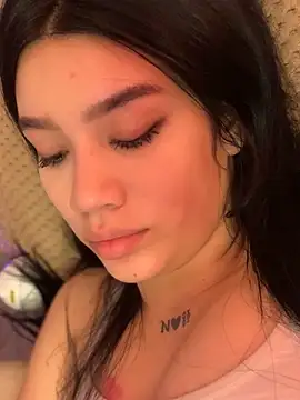 Ambar R0SSE online show from January 29, 2025, 6:54 am