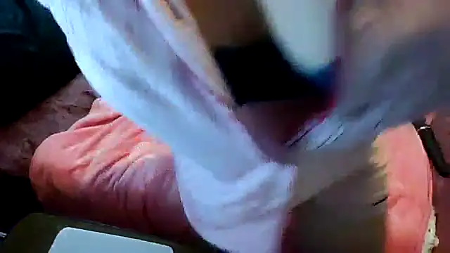 Snapshot of XxxAprilxxX chatting on October 12, 2025, 11:09 am XxxAprilxxX online show from October 12, 2025, 11:09 am