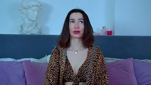 MarieKarma online show from February 7, 2025, 6:24 pm