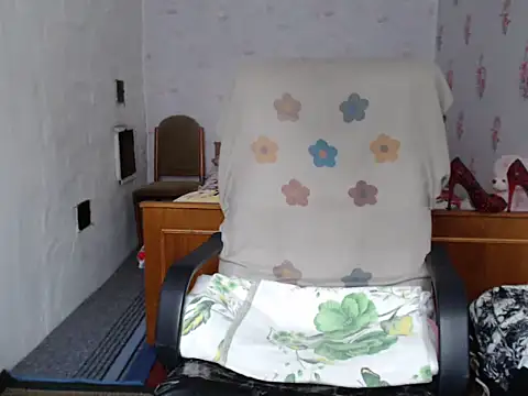 KittyyLaBeauty online show from June 26, 2026, 2:49 am