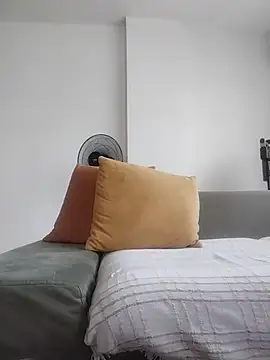 Snapshot of thekeys chatting on July 1, 2026, 6:04 am thekeys online show from July 1, 2026, 6:04 am
