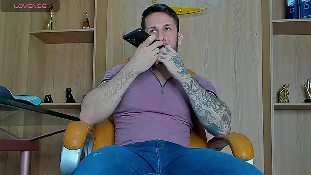 Snapshot of George_Diesell chatting on March 3, 2026, 10:26 pm George Diesell online show from March 3, 2026, 10:26 pm