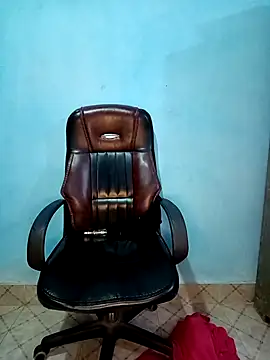 Snapshot of Dayna-36 chatting on February 24, 2025, 11:52 pm Dayna-36 online show from February 24, 2025, 11:52 pm