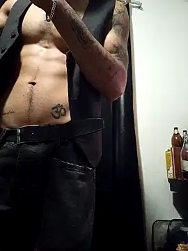 Snapshot of mexicaninuganda chatting on January 1, 2025, 9:28 am mexicaninuganda online show from January 1, 2025, 9:28 am