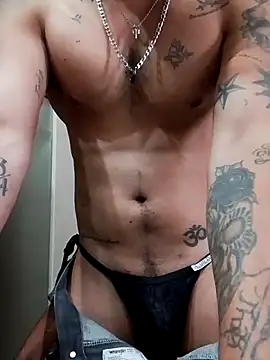 Snapshot of mexicaninuganda chatting on April 15, 2026, 10:21 pm mexicaninuganda online show from April 15, 2026, 10:21 pm