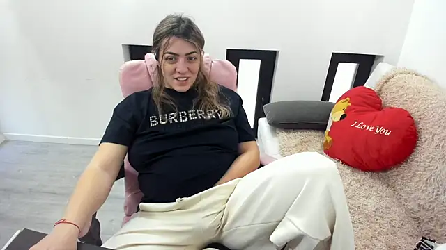 Dyana Kaylinn online show from March 22, 2026, 5:22 am