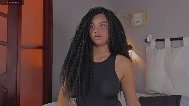 nayah   online show from January 15, 2025, 8:37 pm