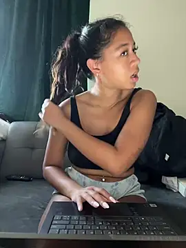 VanessaBling online show from January 18, 2025, 4:10 pm