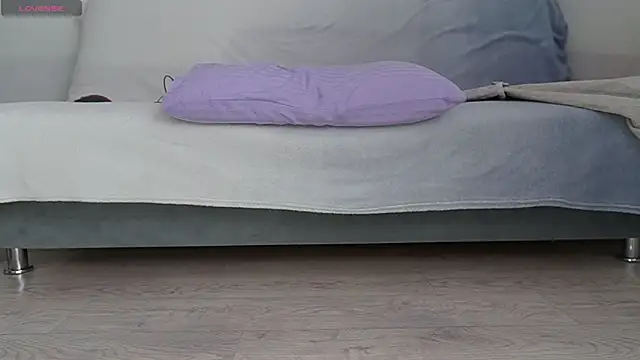 Fecvht45 online show from March 28, 2026, 6:57 am