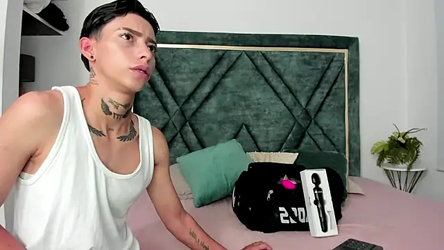 AmberAdams  online show from February 4, 2025, 2:10 pm