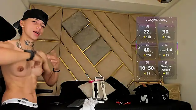 AmberAdams  online show from September 21, 2025, 4:52 pm