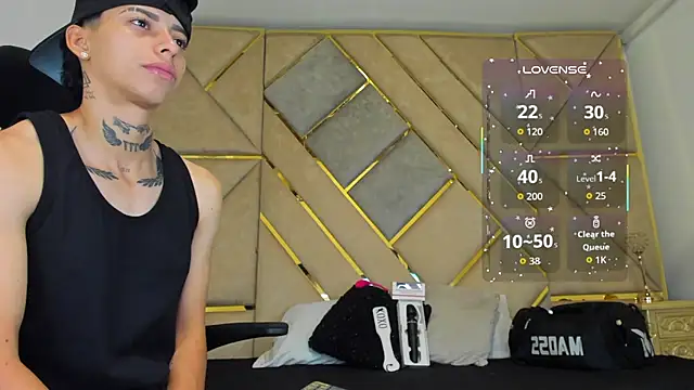 AmberAdams  online show from October 7, 2025, 3:09 pm