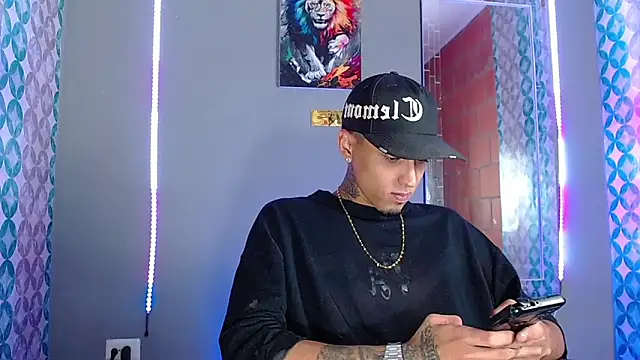 Liam lee online show from April 7, 2026, 10:53 pm