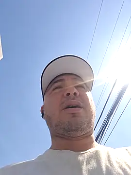 Victorjose3030 online show from October 9, 2025, 2:26 pm