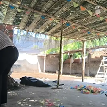 Francesca ferrari online show from February 12, 2026, 3:07 pm