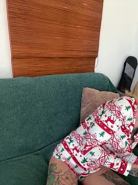 haileyhope  online show from December 20, 2025, 10:44 am