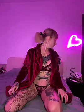 haileyhope  online show from January 6, 2026, 7:06 pm