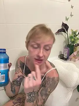 haileyhope  online show from March 22, 2026, 5:27 pm