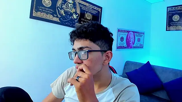 TylerWhite  online show from January 21, 2025, 6:33 am