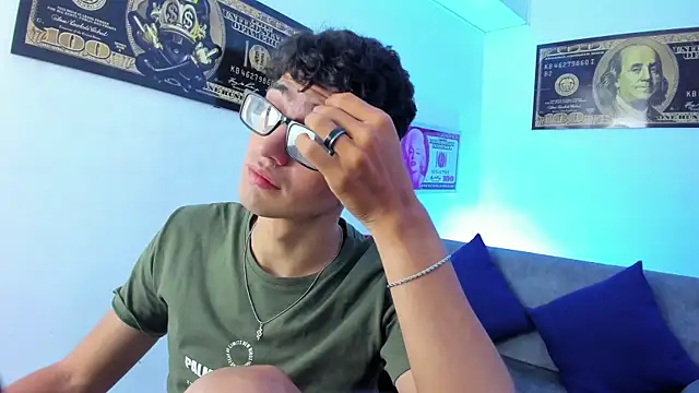 TylerWhite  online show from January 22, 2025, 6:20 am