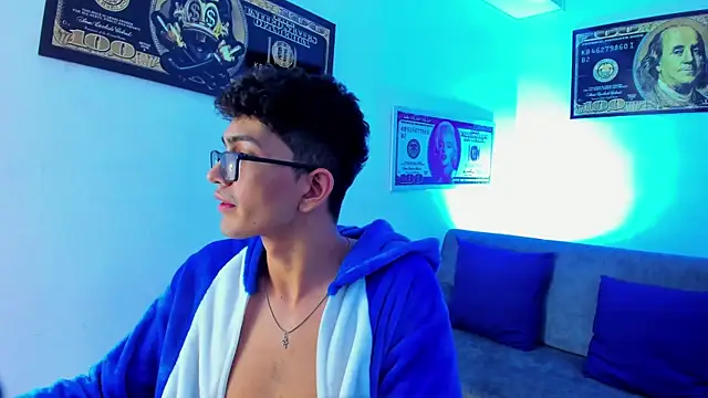 TylerWhite  online show from January 24, 2025, 6:35 am