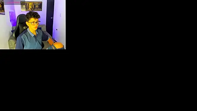 TylerWhite  online show from March 4, 2025, 2:27 am