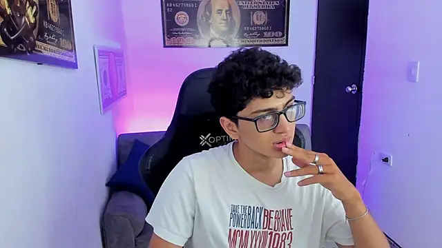 TylerWhite  online show from March 14, 2025, 6:10 am