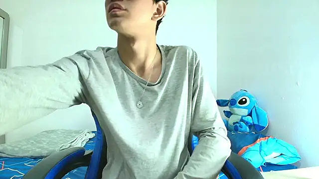 TylerWhite  online show from March 19, 2025, 2:59 am