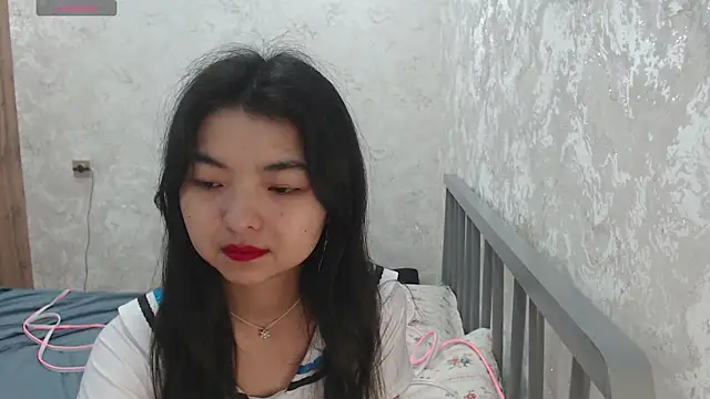 Shy Kira online show from July 2, 2026, 7:14 am