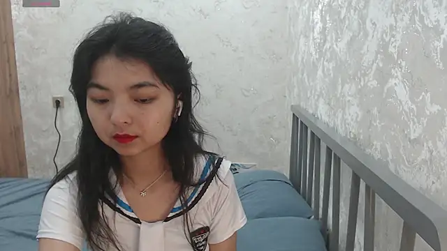 Shy Kira online show from July 6, 2026, 8:55 am