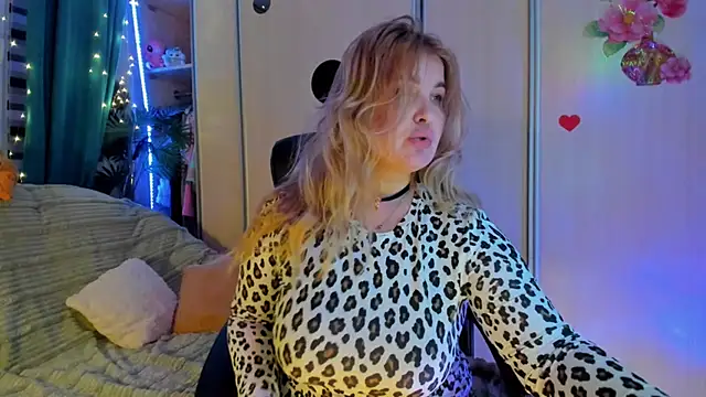 CoraSwon online show from February 22, 2026, 5:00 pm