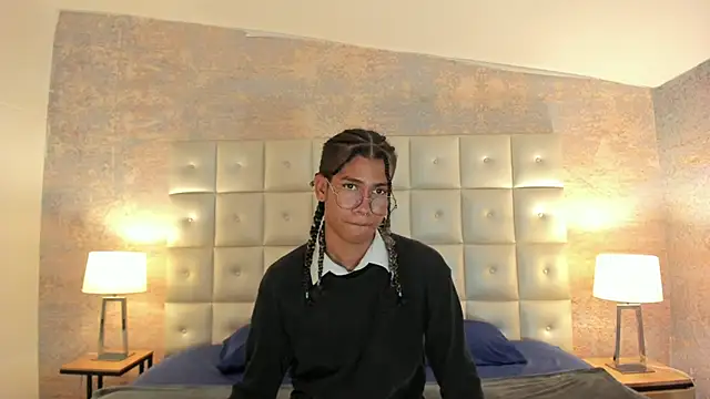 Maxim-Walker online show from January 18, 2026, 2:59 am