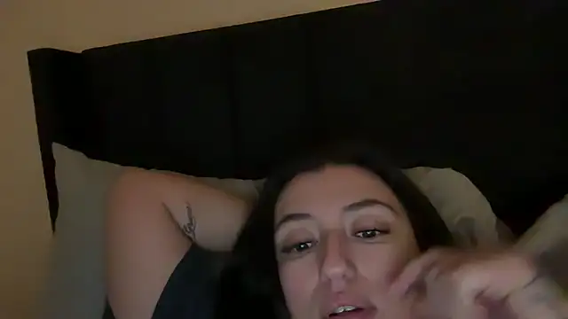 rubybabyxo online show from February 26, 2025, 7:09 am