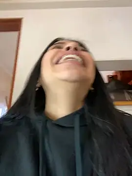 Snapshot of SaritaHot_69 chatting on December 17, 2024, 3:39 pm SaritaHot 69 online show from December 17, 2024, 3:39 pm