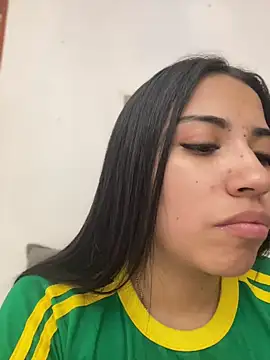 Snapshot of SaritaHot_69 chatting on December 24, 2024, 3:16 pm SaritaHot 69 online show from December 24, 2024, 3:16 pm