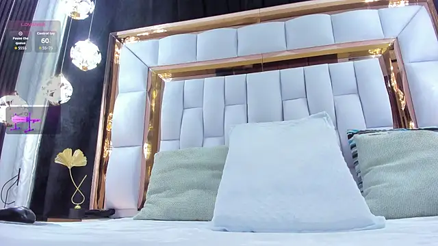 Snapshot of RileySweett chatting on December 22, 2025, 11:51 am RileySweett online show from December 22, 2025, 11:51 am