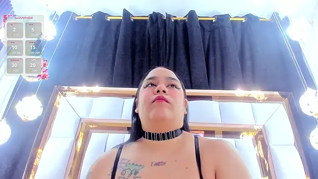 Snapshot of RileySweett chatting on January 10, 2026, 11:45 am RileySweett online show from January 10, 2026, 11:45 am