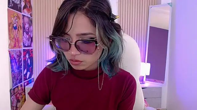 Snapshot of avery_fox chatting on December 3, 2024, 7:11 pm avery fox online show from December 3, 2024, 7:11 pm