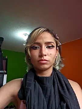 Snapshot of avery_fox chatting on March 4, 2025, 9:32 pm avery fox online show from March 4, 2025, 9:32 pm