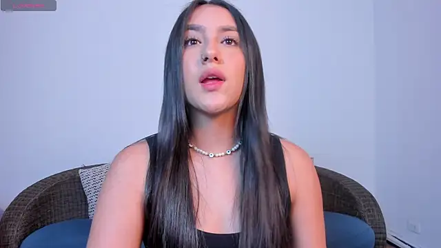 paulina sweett  online show from March 6, 2025, 12:41 pm