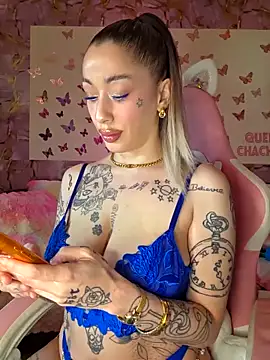 Snapshot of Chachou000 chatting on April 16, 2026, 3:13 pm Chachou000 online show from April 16, 2026, 3:13 pm