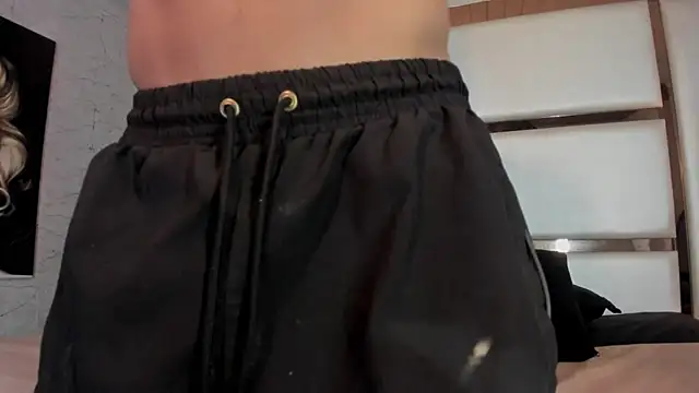 ALAN SANTHOS online show from October 18, 2025, 4:37 am