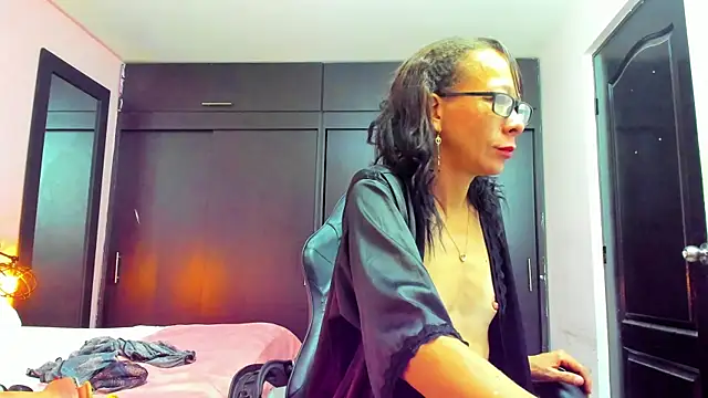 Snapshot of daniela_xue chatting on February 11, 2025, 2:03 am daniela xue online show from February 11, 2025, 2:03 am