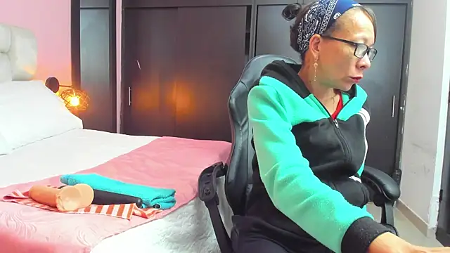 Snapshot of daniela_xue chatting on February 27, 2025, 7:58 pm daniela xue online show from February 27, 2025, 7:58 pm