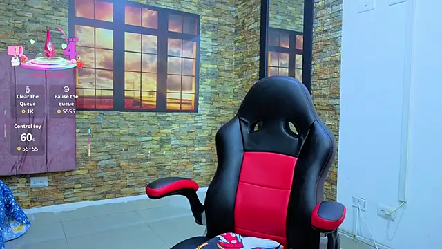 daniela xue online show from January 12, 2026, 8:03 pm