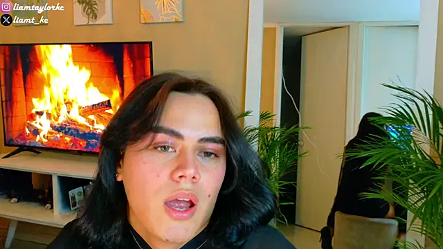 Liam Taylor online show from September 30, 2025, 3:55 am