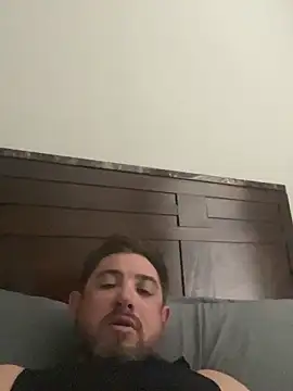 caliguy37 online show from November 28, 2025, 4:20 pm