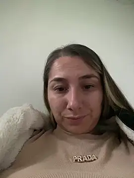 Iris love18 online show from November 15, 2025, 10:15 pm