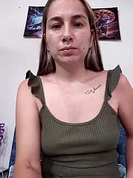 Iris love18 online show from May 18, 2026, 10:37 pm
